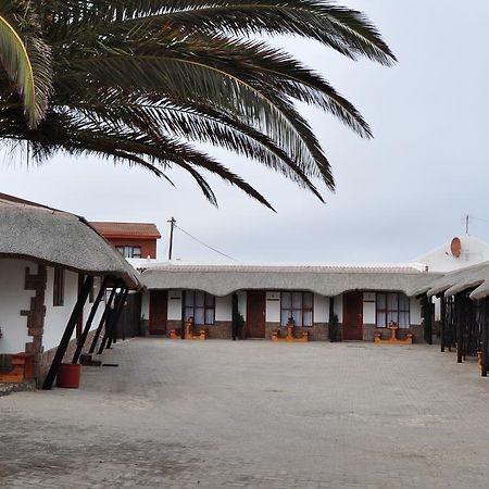 Obelix Guesthouse Lüderitz Dış mekan fotoğraf