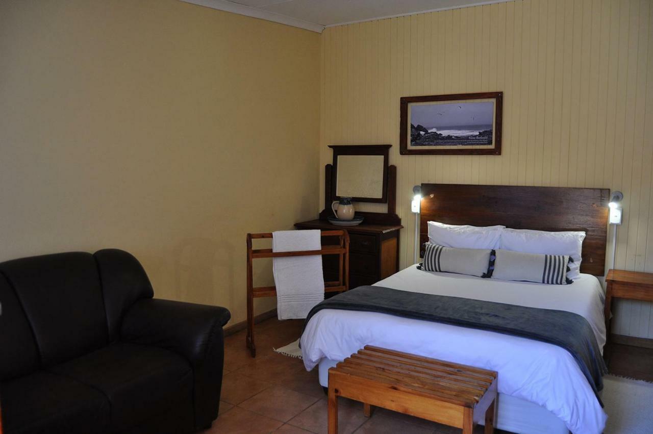 Obelix Guesthouse Lüderitz Dış mekan fotoğraf