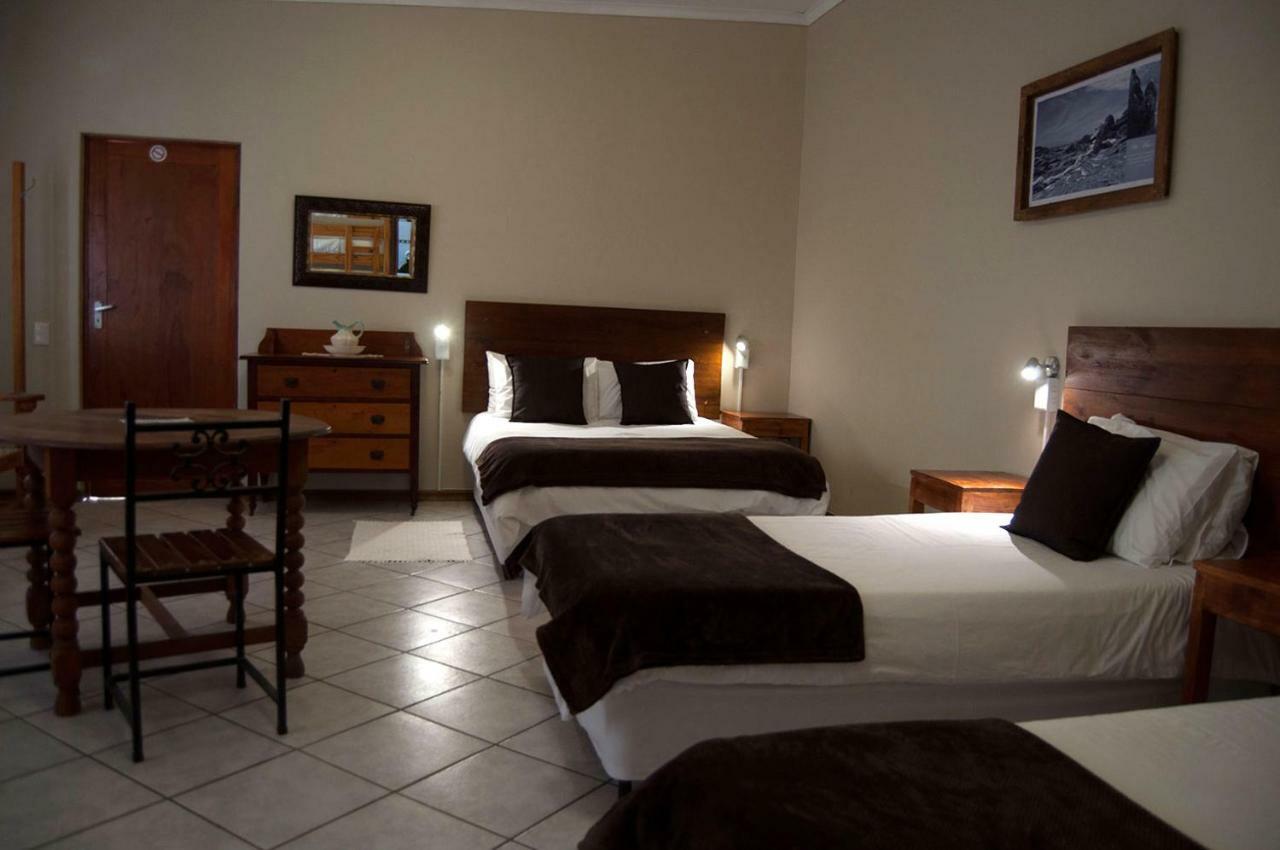 Obelix Guesthouse Lüderitz Dış mekan fotoğraf
