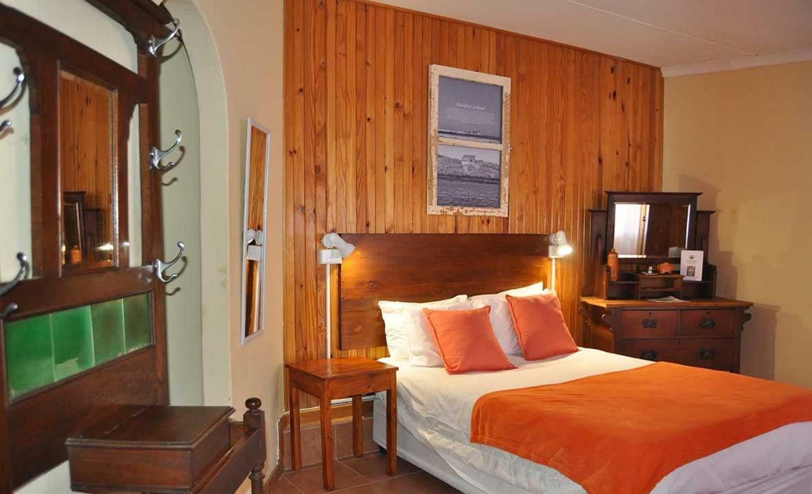 Obelix Guesthouse Lüderitz Dış mekan fotoğraf