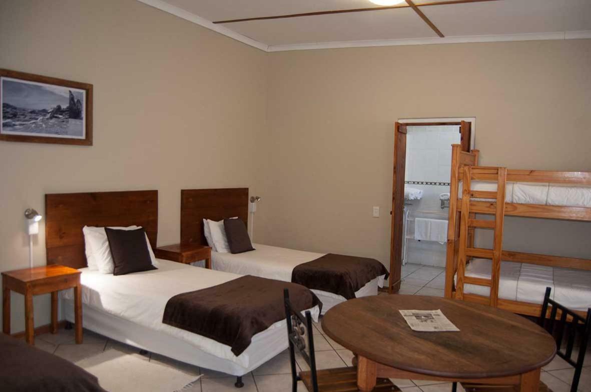 Obelix Guesthouse Lüderitz Dış mekan fotoğraf